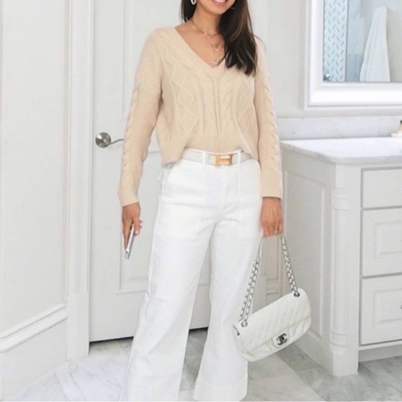 CAbi Sweaters - Cabi 5636 cropped cable pullover in cream EUC L